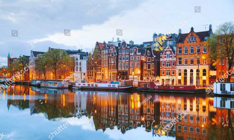 Amsterdam 8933